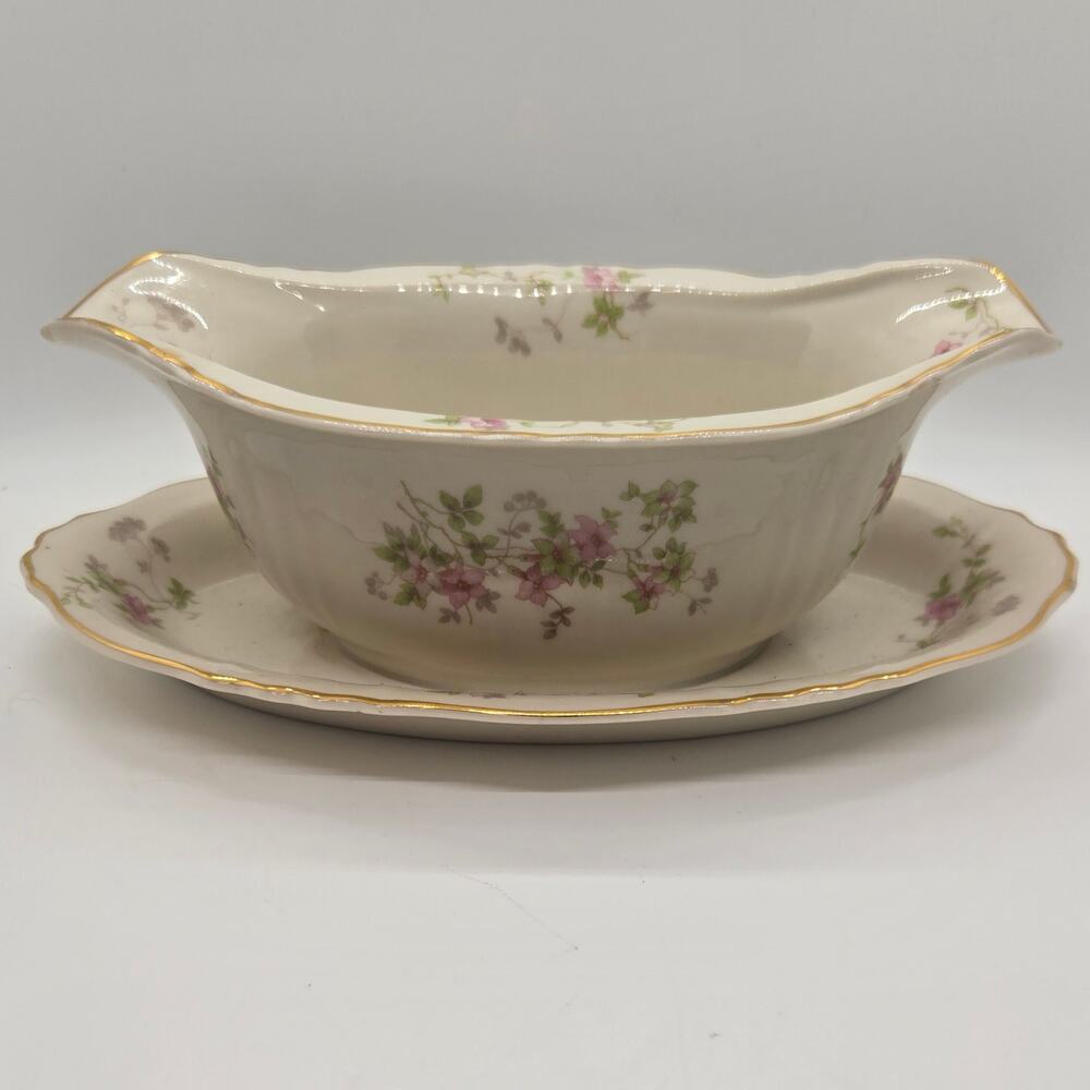 Syracuse Federal Shape China Gravy Boat w/Attached Underplate Stansbury Pattern